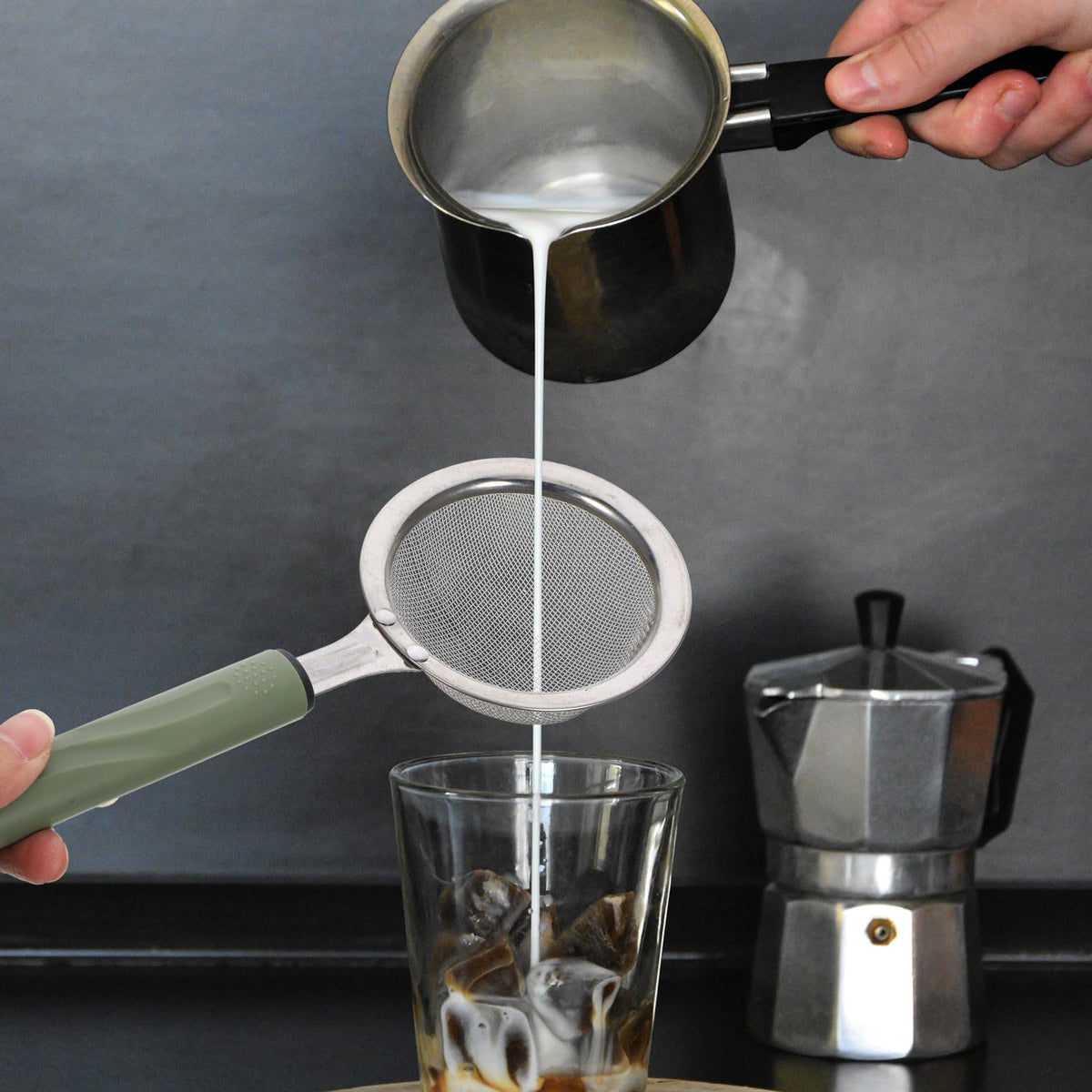Stainless Steel Food Mesh Strainer with Handle M6216