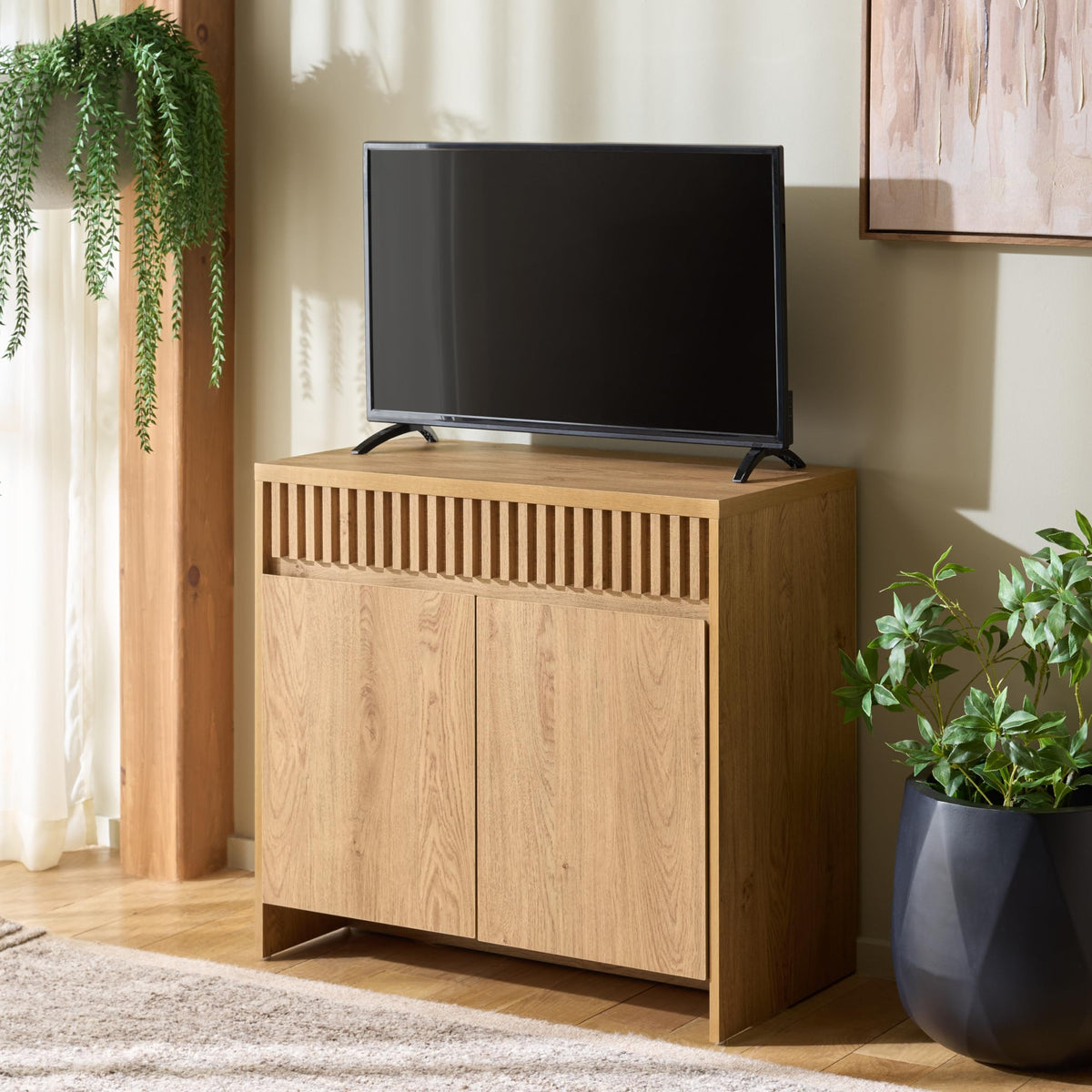 Oak 2-Door Media Stand M11603